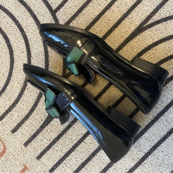 Shallow, low-heeled, full leather women's shoes. - Picture 2 of 4